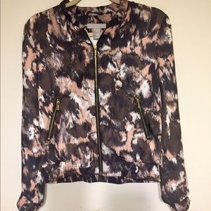 ⭐️H&M soft bomber jacket